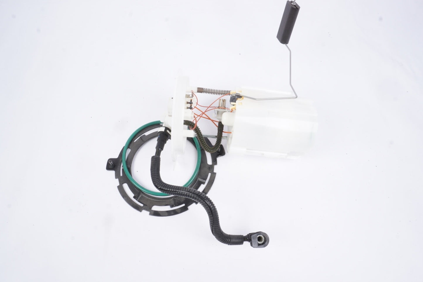 2015 - 2018  Ford Focus 1.0L  Electrical Gas Fuel Pump Assembly only 33k miles