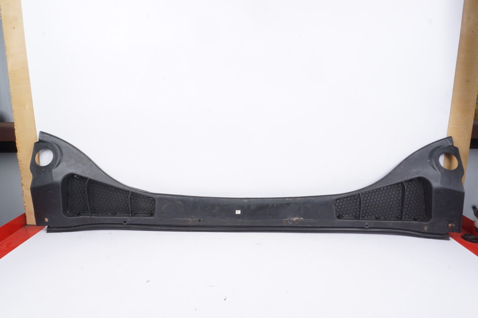 12 13 14 15 16 17 18 Ford Focus Sedan Front Windshield Wiper Cowl Grille Panel B