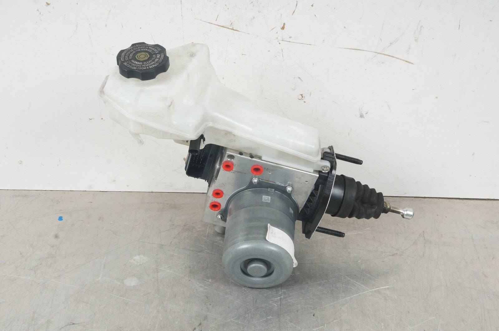 2020-2021 Cadillac CT4 ABS Pump Control Module 84826407 OEM