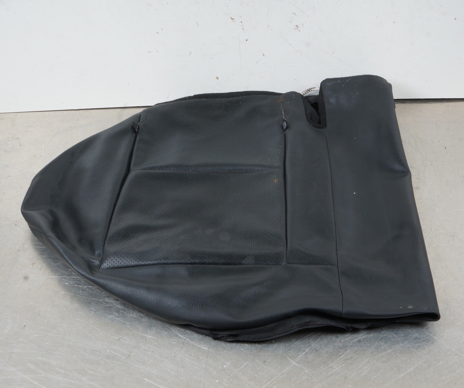 2012-14 Mercedes-Benz C250 C300 C350 Sedan Rear Lower Bottom Bench Seat Portion