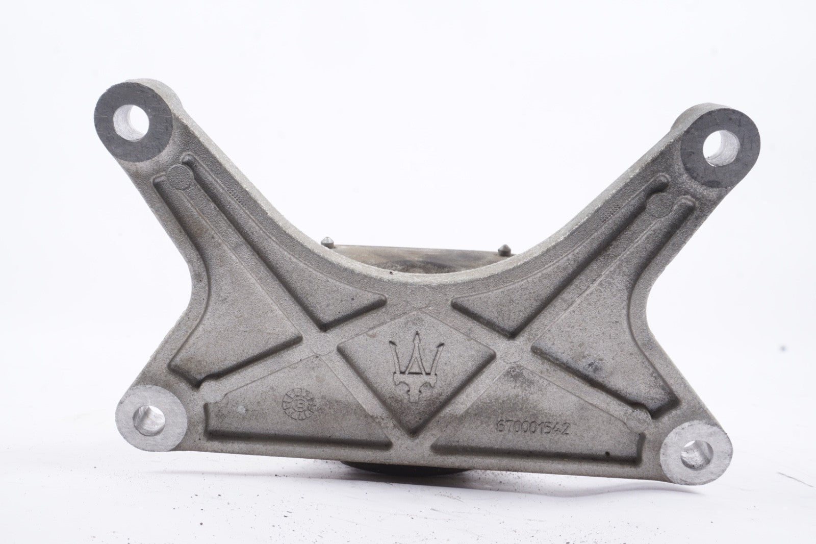2014 - 2024 Maserati Ghibli Automatic Transmission Gearbox Mount Bracket OEM