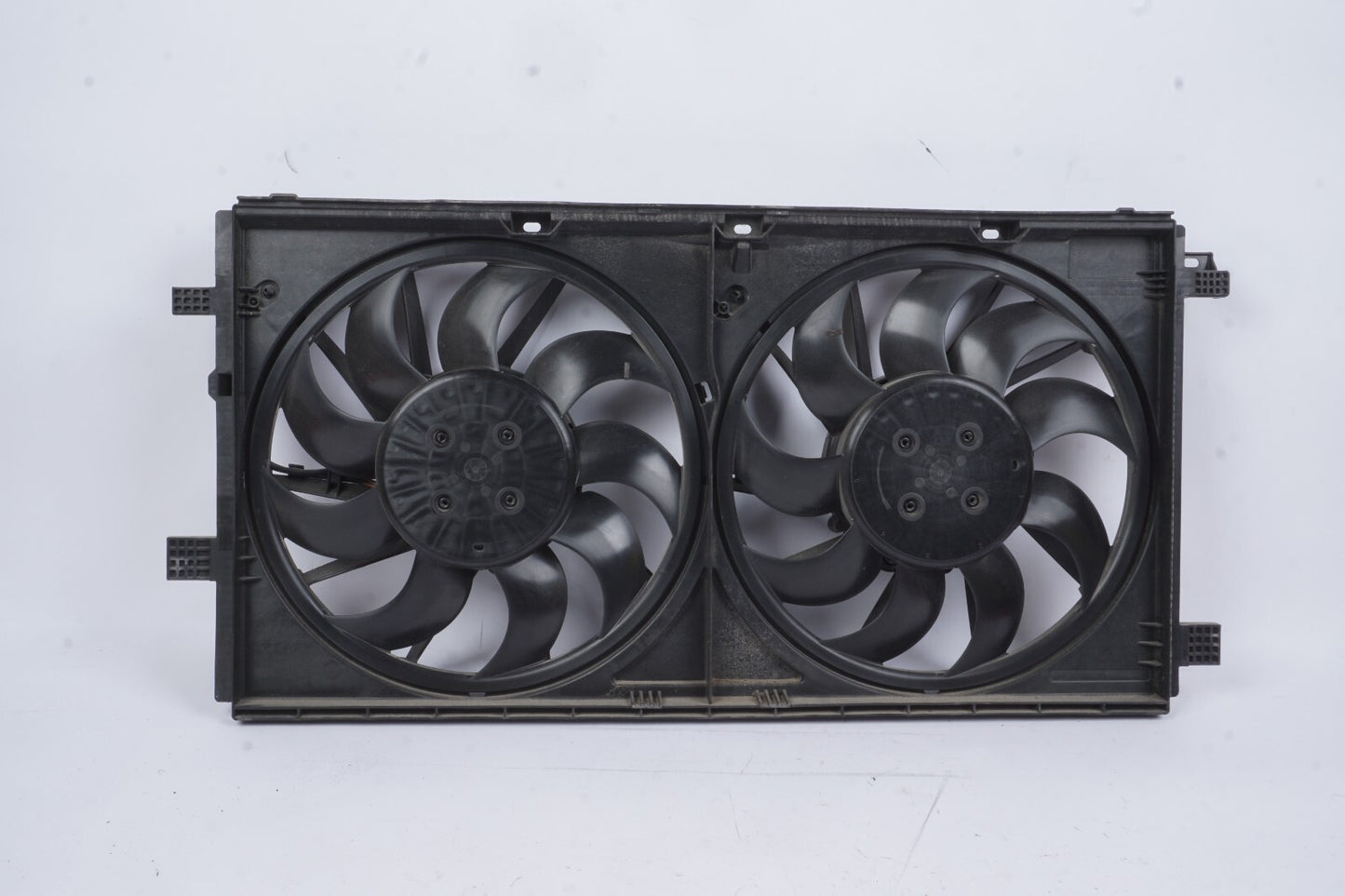 2021 - 2023 Polestar 2 Radiator Cooling Fan & Shroud Assembly OEM