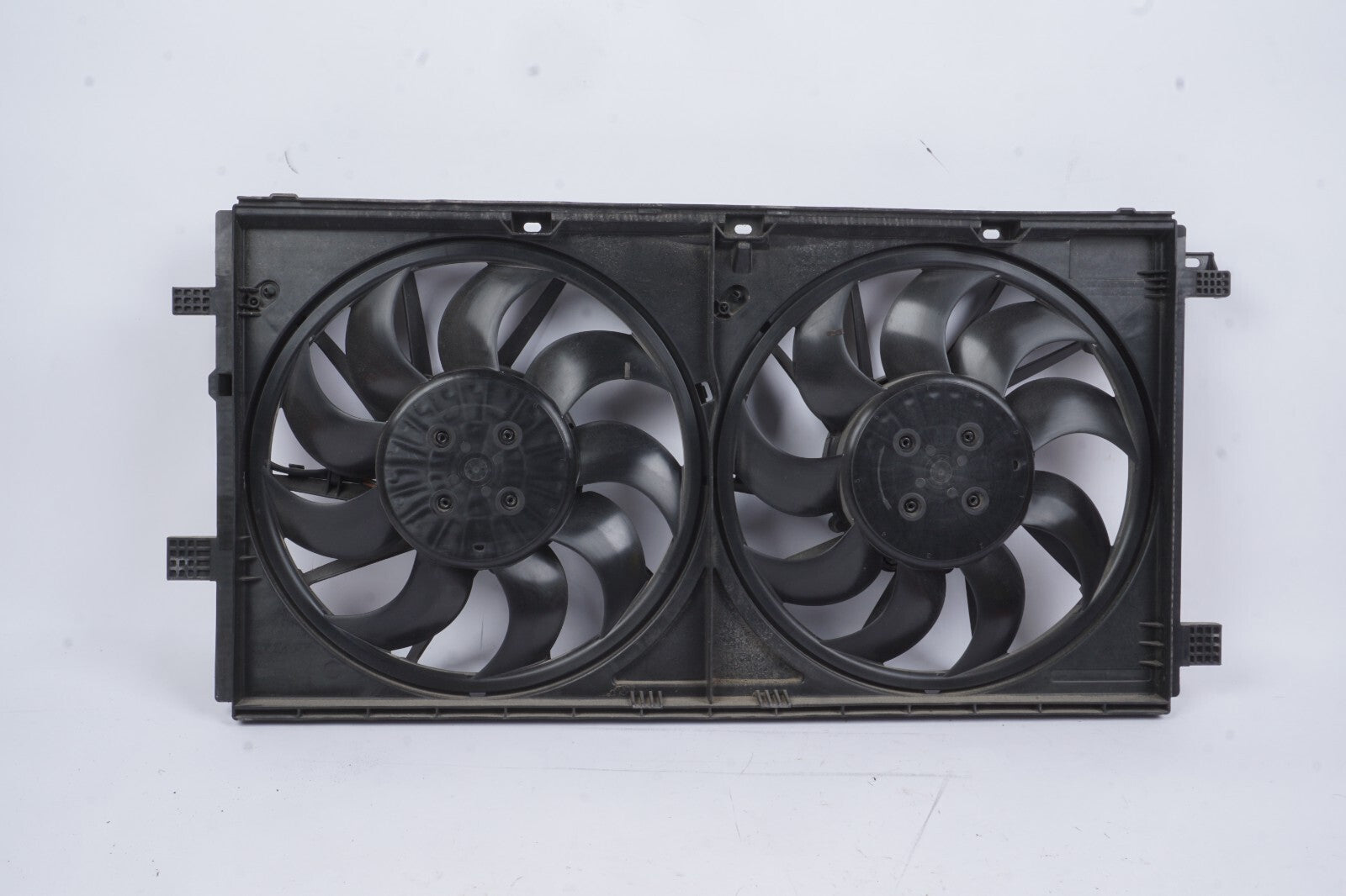 2021 - 2023 Polestar 2 Radiator Cooling Fan & Shroud Assembly OEM