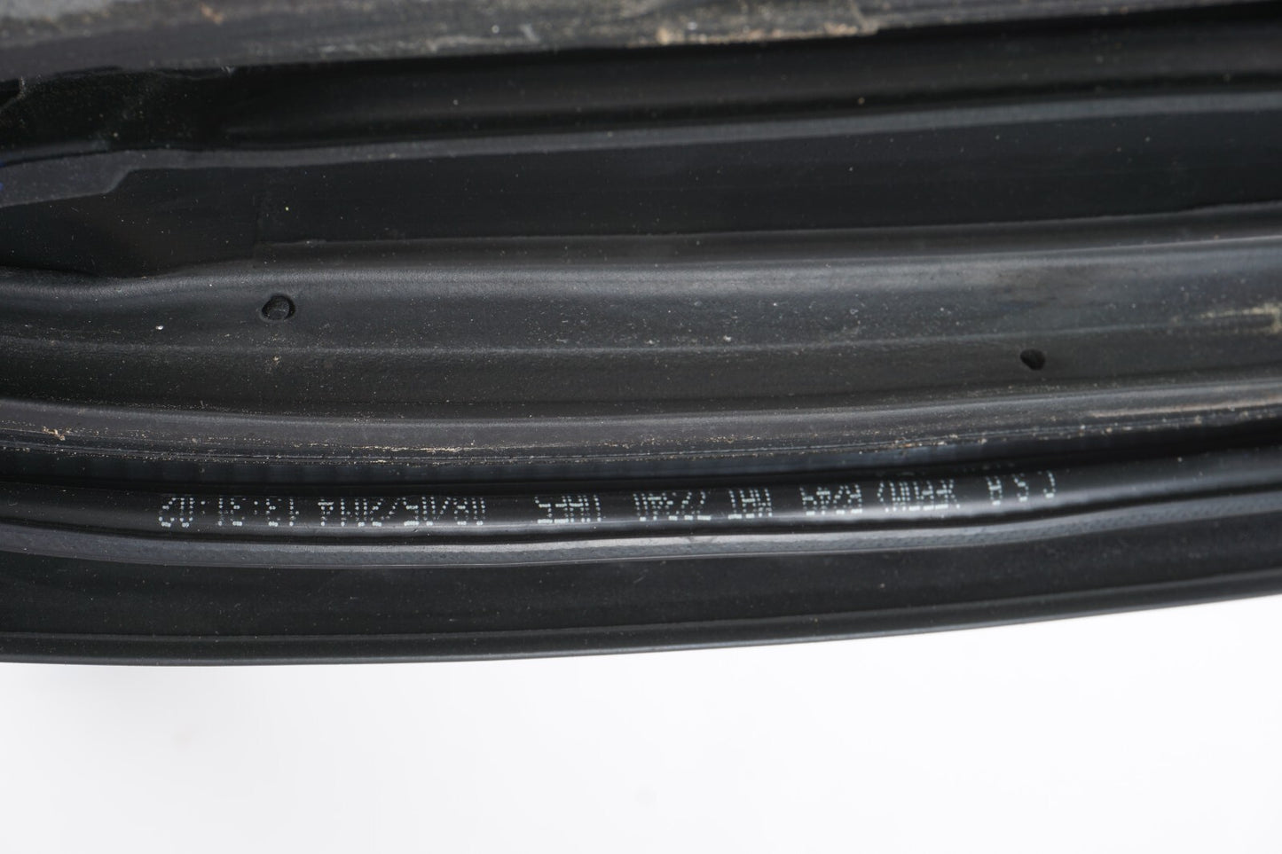 2014-2019 MASERATI GHIBLI REAR LEFT DRIVER SIDE DOOR WEATHERSTRIP SEAL OEM