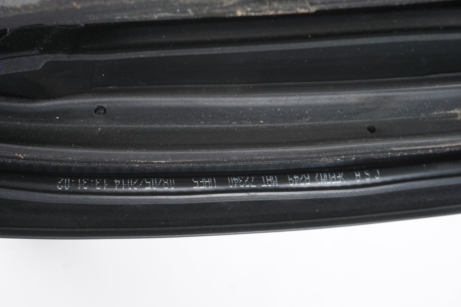 2014-2019 MASERATI GHIBLI REAR LEFT DRIVER SIDE DOOR WEATHERSTRIP SEAL OEM