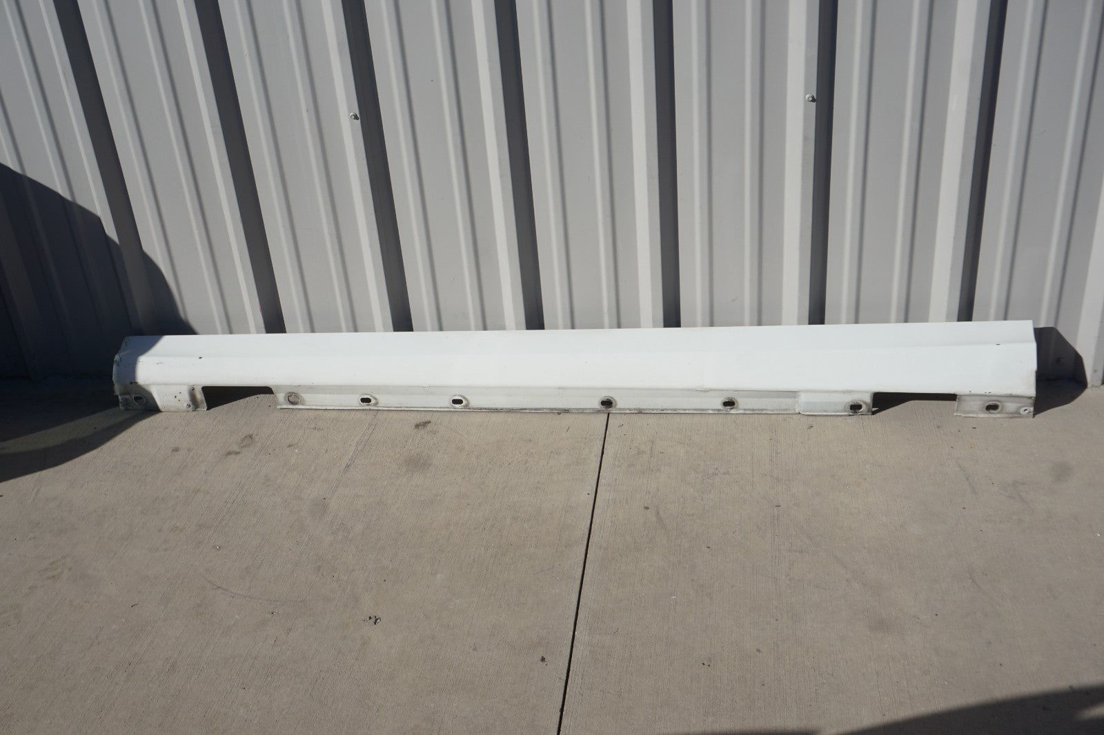 08-14 Mercedes-Benz C300 Left Driver Side Rocker Panel Skirt Molding OEM