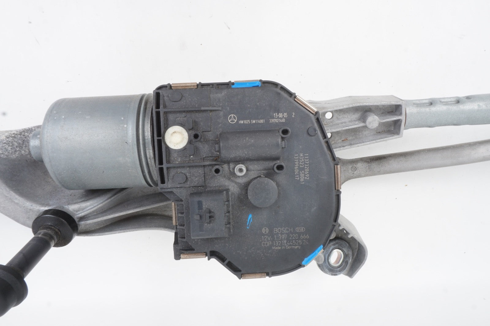 2012 - 2014 Mercedes C250 C300 Windshield Wiper Arm Motor Linkage OEM