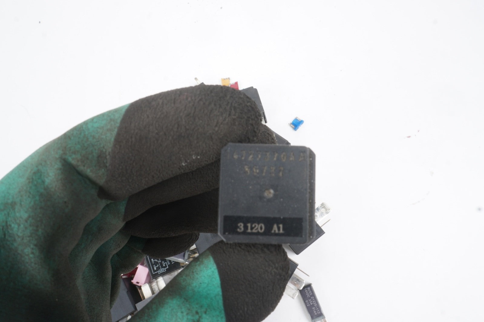 2014 - 2017 Maserati Ghibli Fuse Relays Fuses OEM