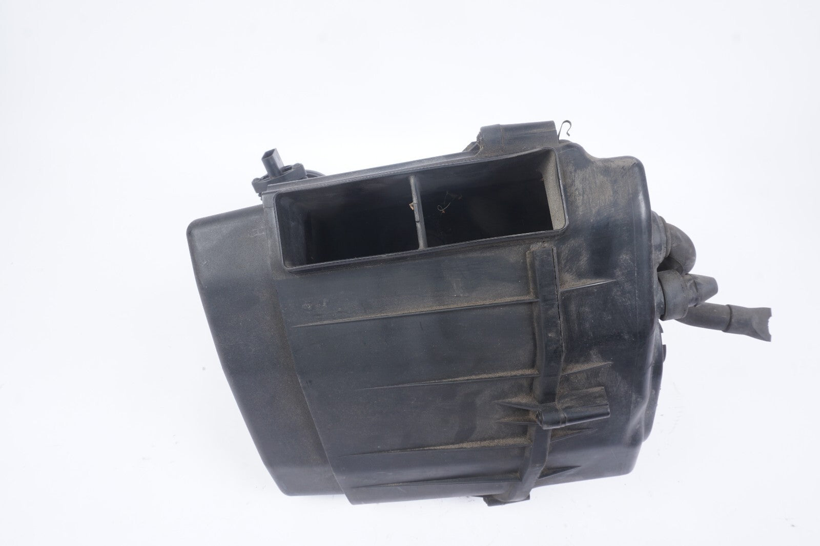 2004  - 2010 Audi A8 A8L 4.2L Air Intake Cleaner Box  OEM