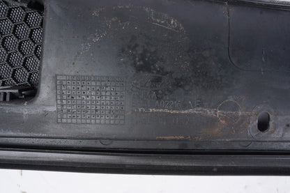 12 13 14 15 16 17 18 Ford Focus Sedan Front Windshield Wiper Cowl Grille Panel B