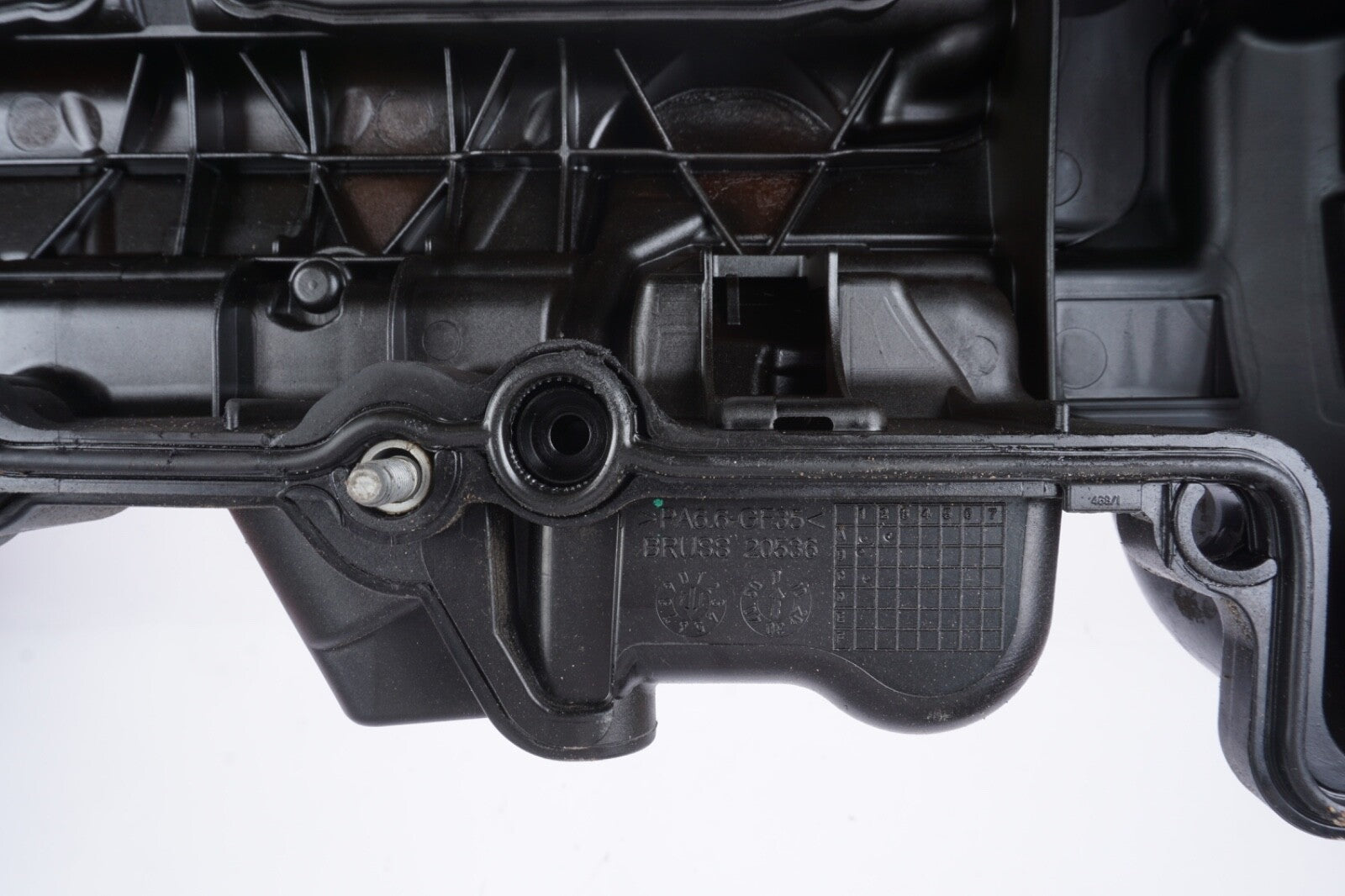 2014 BMW 320i X3 SEDAN F30 - N20 ENGINE VALVE COVER	7633630