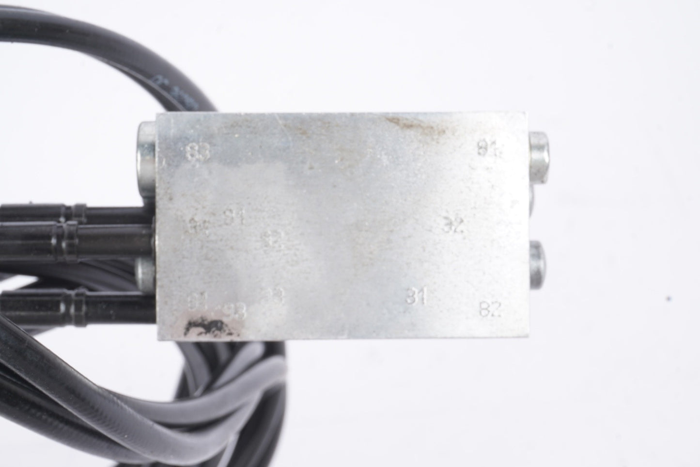 2006 - 2013 VOLVO C70 Convertible Hydraulic Valve Module w/ Lines OEM