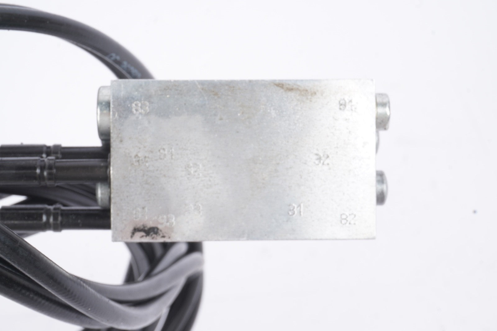 2006 - 2013 VOLVO C70 Convertible Hydraulic Valve Module w/ Lines OEM