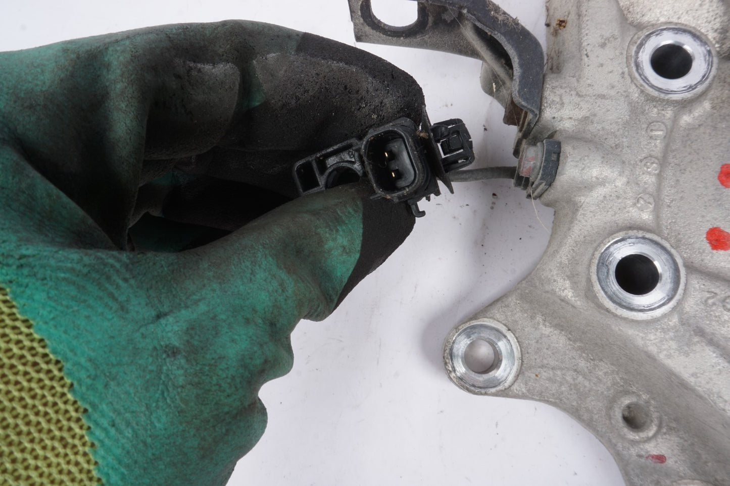2018 - 2025 Honda Odyssey 3.5L Left Rear Knuckle OEM