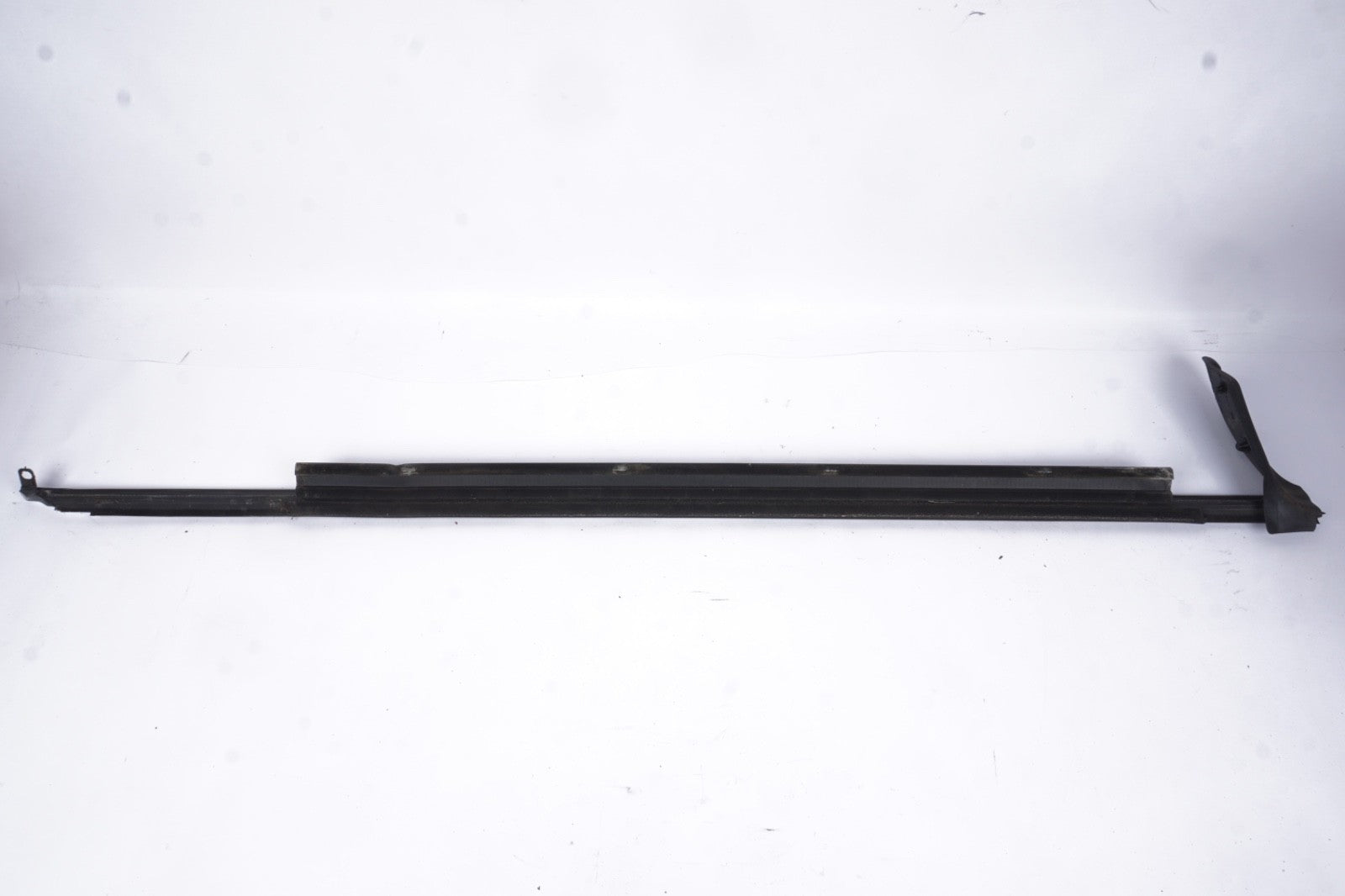 2011-2018 AUDI A8  FRONT LEFT DRIVER SIDE DOOR WINDOW BELT MOLDING OEM
