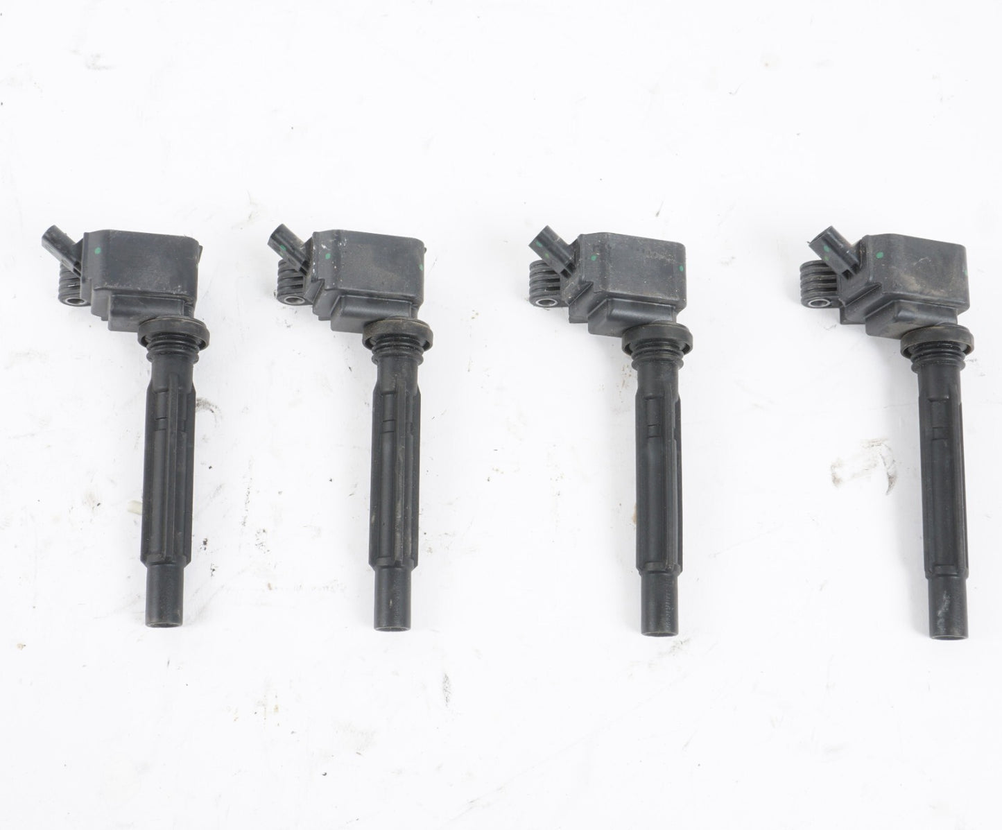 2017 - 2021 Alfa Romeo Giulia 952 2.0L Ignition Coil Spark Plug Set Of 4 Oem