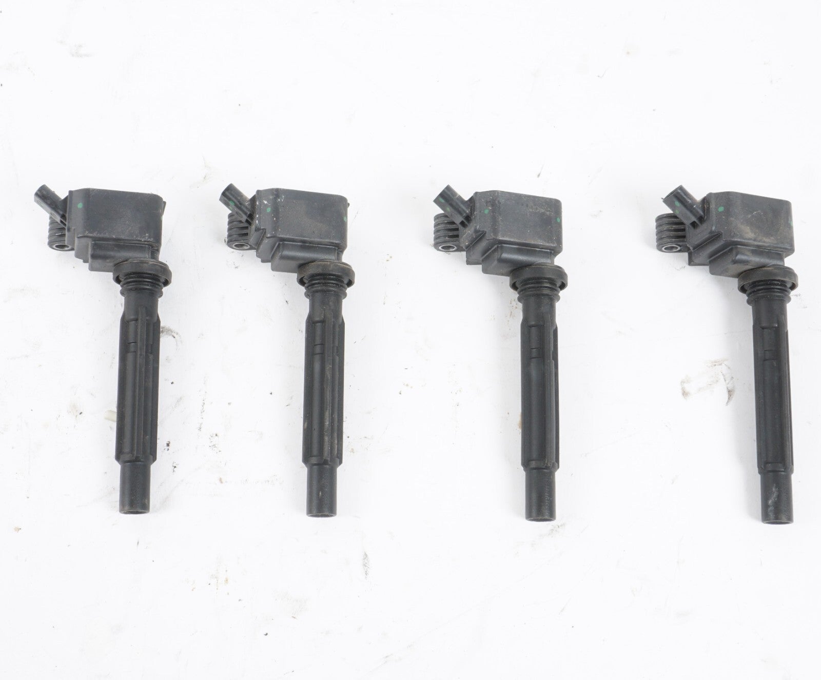 2017 - 2021 Alfa Romeo Giulia 952 2.0L Ignition Coil Spark Plug Set Of 4 Oem