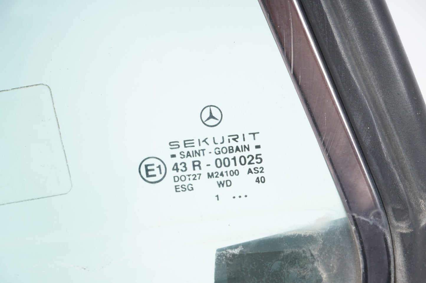 03-12 Mercedes R230 SL500 SL55 AMG Rear Right Side Quarter Window Glass OEM