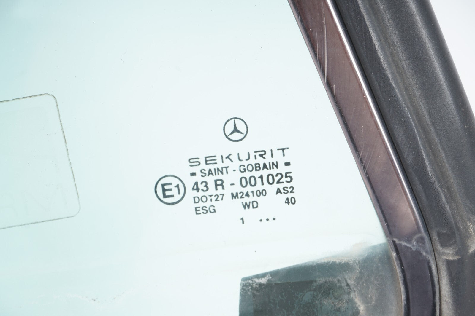 03-12 Mercedes R230 SL500 SL55 AMG Rear Right Side Quarter Window Glass OEM