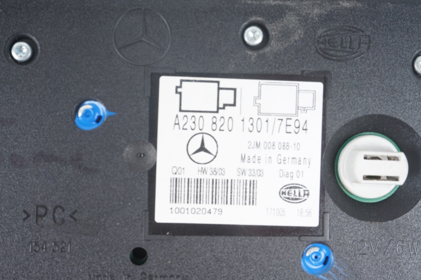 05-12 Mercedes R230 SL550 SL500 Interior Overhead Dome Reading Light OEM