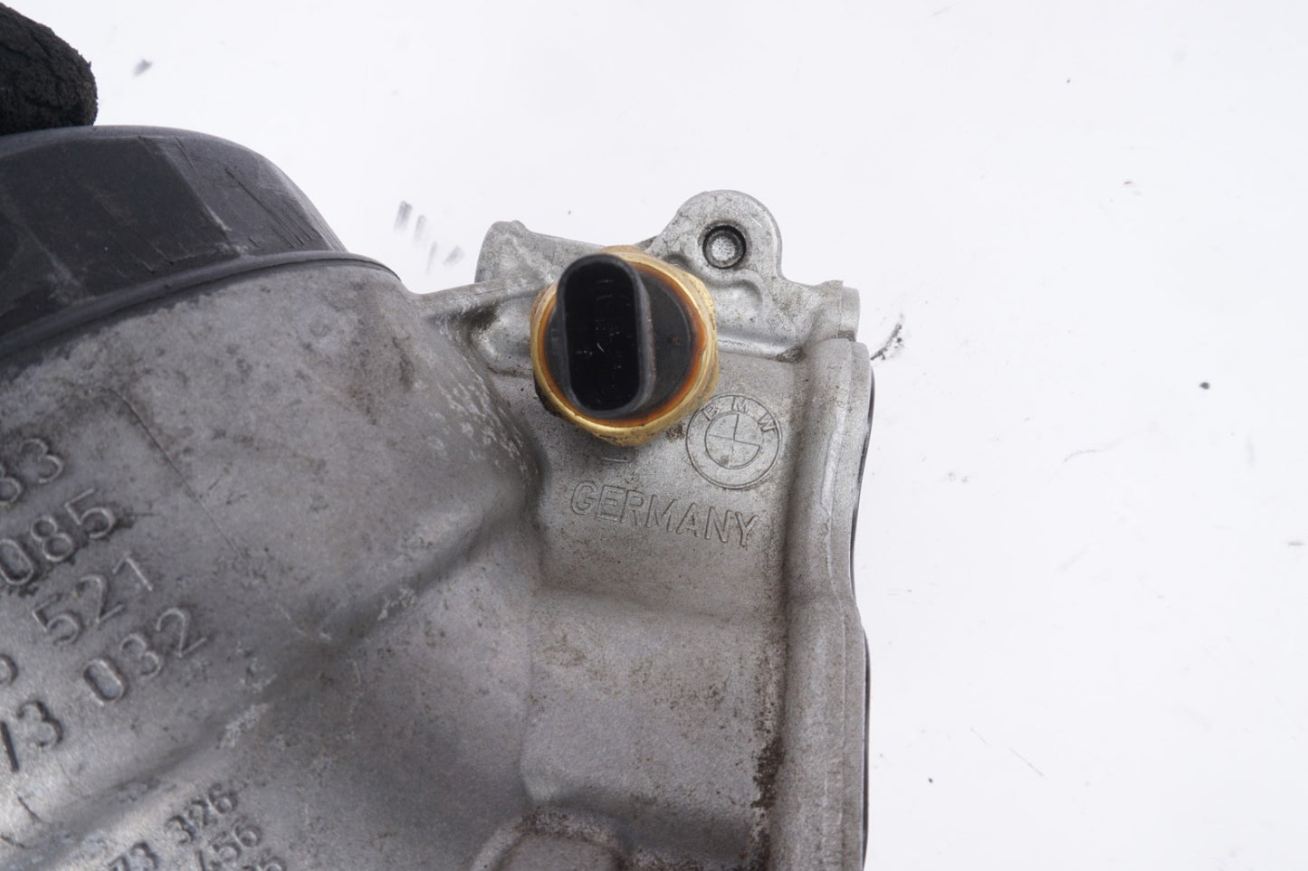 2012-2016 BMW 3 Series 328I F30 ENGINE OIL FILTER HOUSING 7516383 OEM 751638319