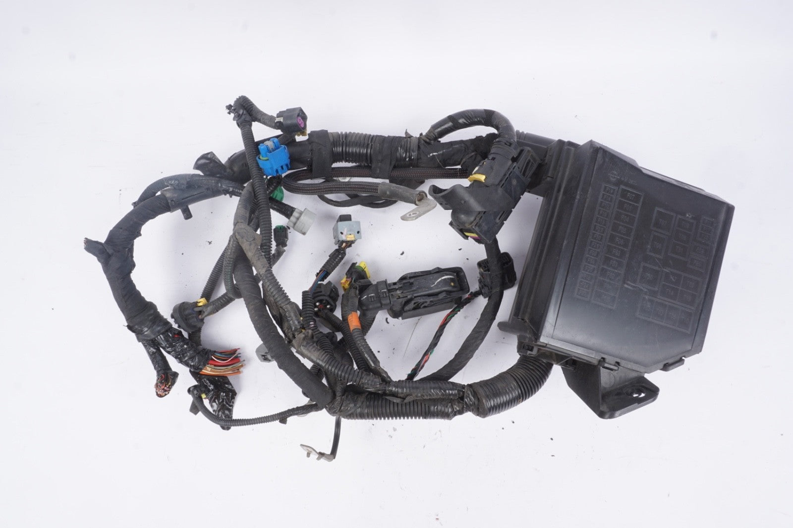 12-17 Fiat 500 Front Fuse Relay Box Under Hood W/ Harness OEM