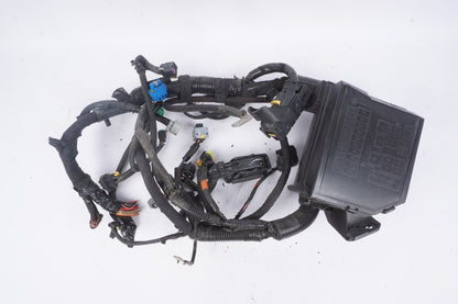 12-17 Fiat 500 Front Fuse Relay Box Under Hood W/ Harness OEM