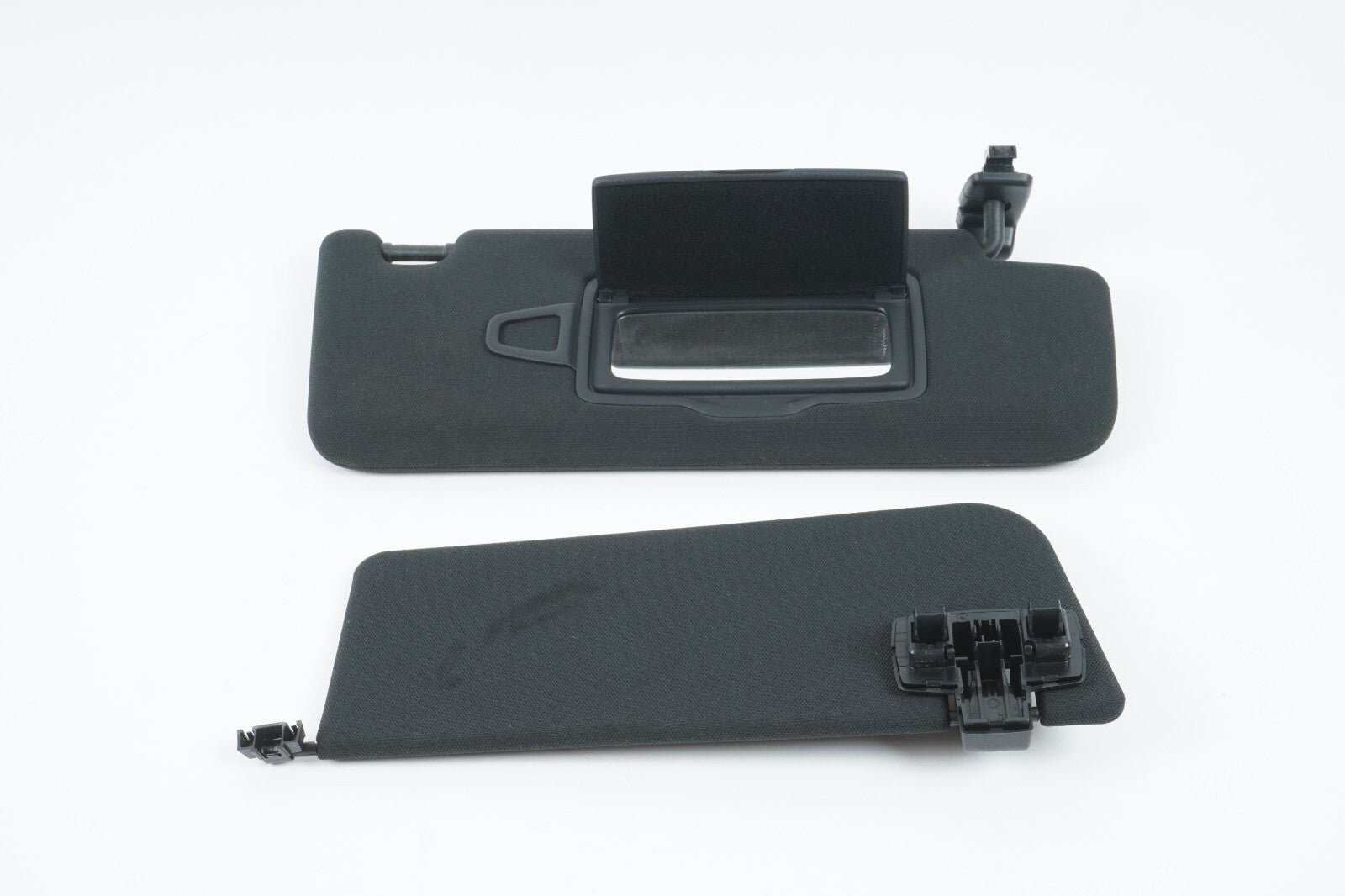 2014 - 2017 Mercedes-Benz W222 S500 SUN VISOR RIGHT PASSENGER SIDE OEM