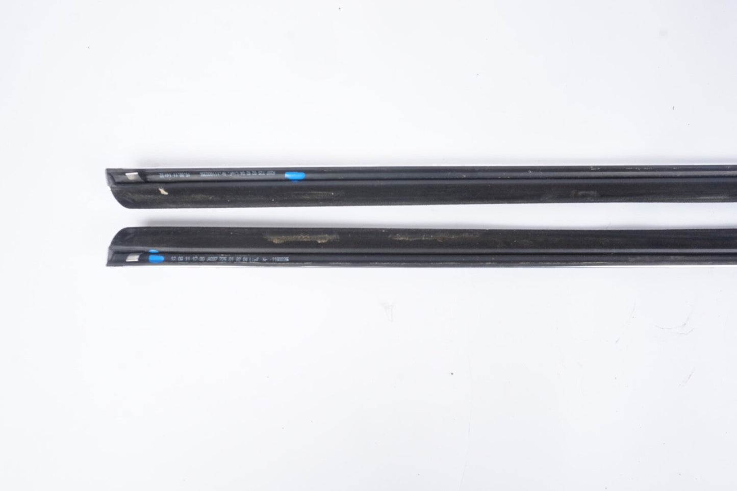 10-13 MERCEDES-BENZ C207 COUPE FRONT LEFT & RIGHT DOOR CHROME MOLDING