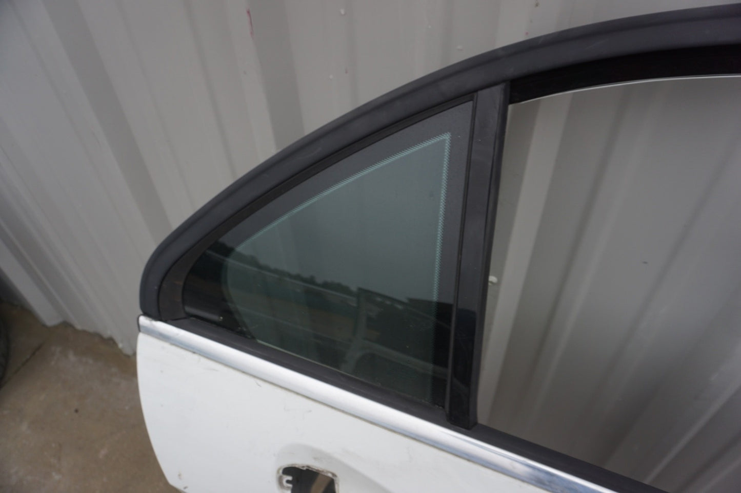 2008 - 2014 Mercedes C300 C250 C350 W204 Rear Right Door Shell OEM