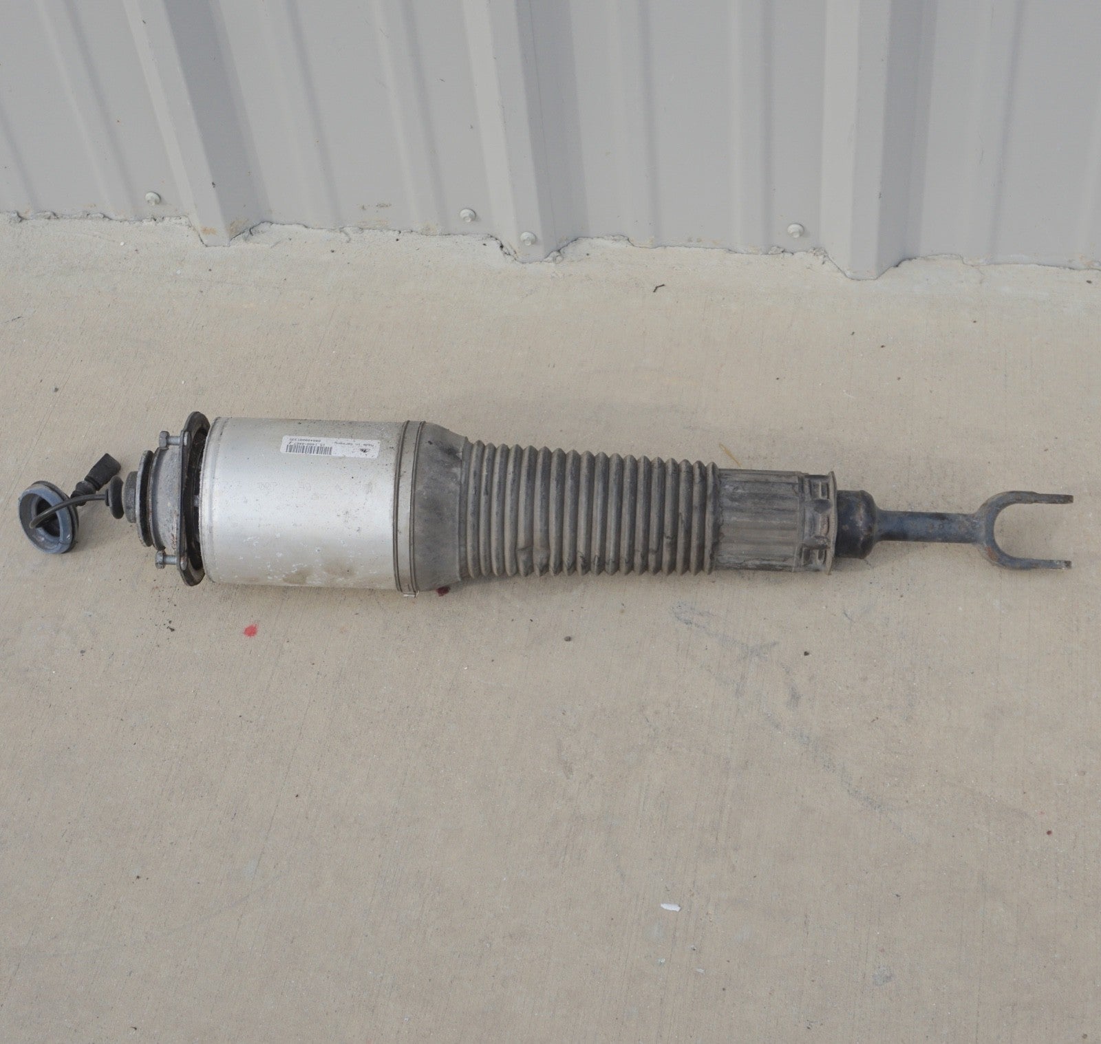 2008-2010 Audi A8 Quattro Front Left Strut Shock Absorber 4E0616039AH OEM