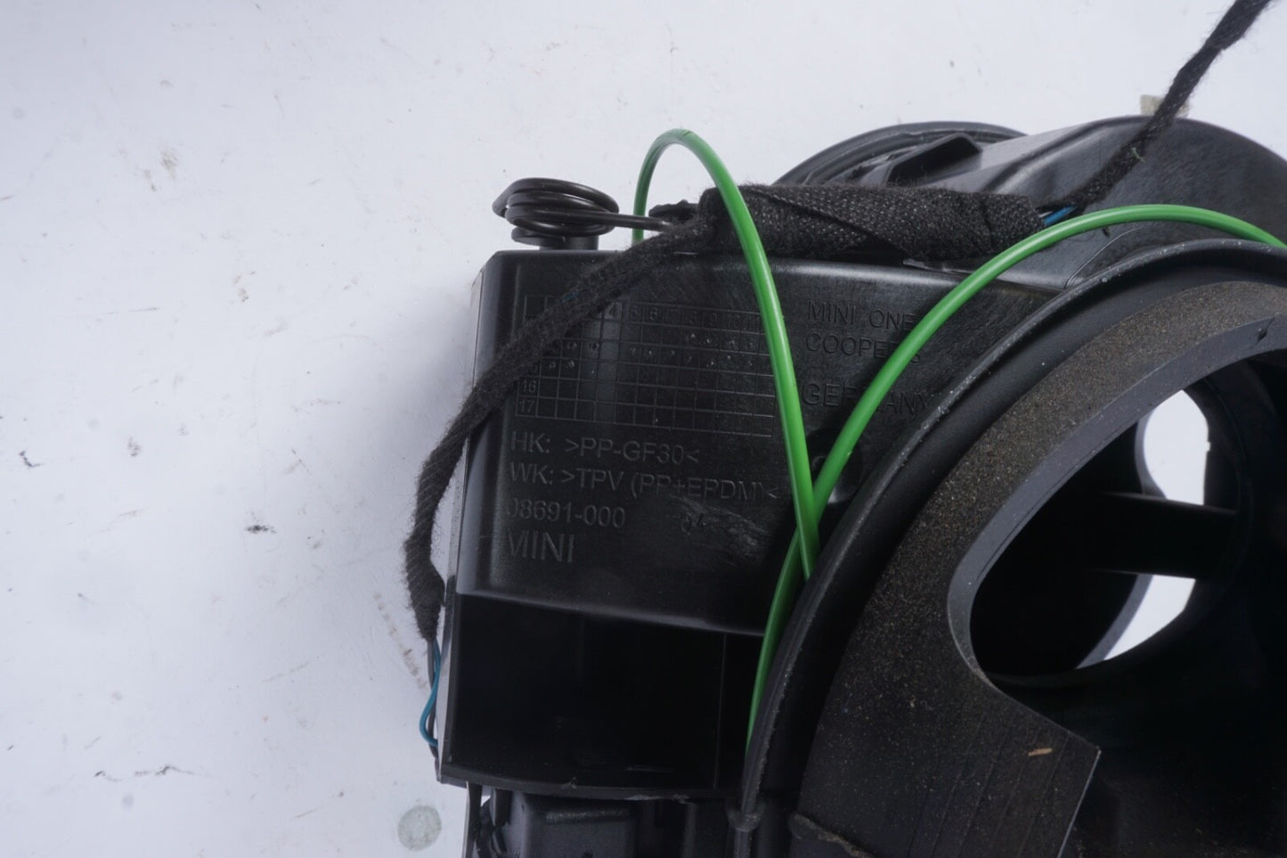 13-19 MINI COOPER F55 FUEL GAS FILLER CAP 51177315822 OEM