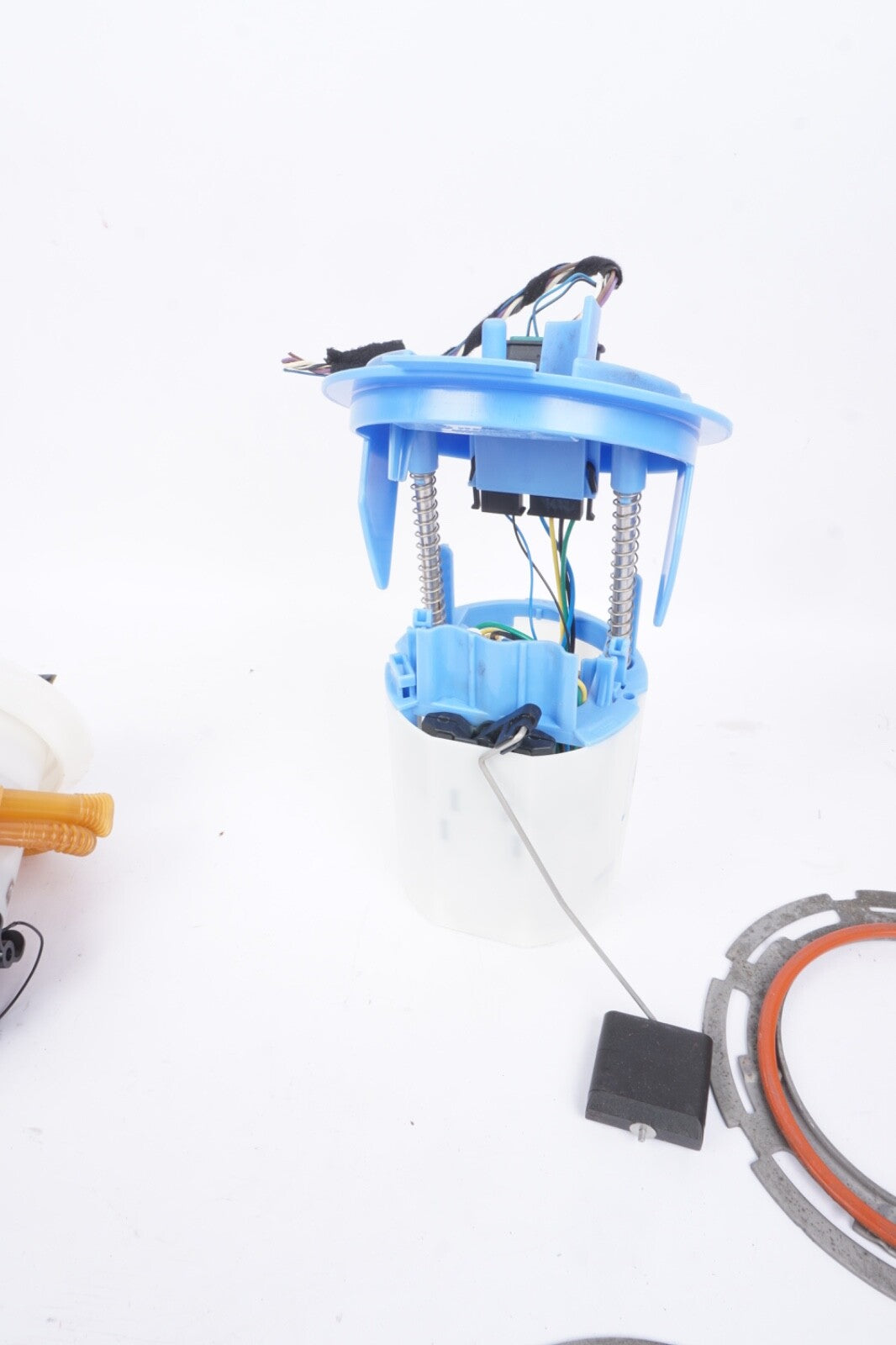 14-16 Mercedes  E350 W212 OEM Gas Fuel Tank Pump Level Sender Sensor