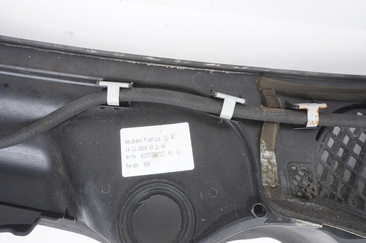 2011-2017 Mercedes W207 E350 Convertible Coupe Windshield Wiper Cowl Cover OEM