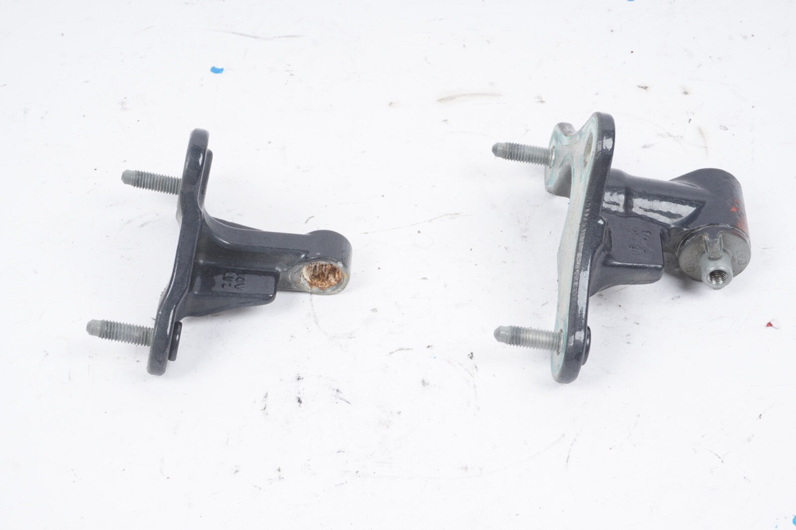 2012-2016 Mercedes E350 W207 OEM Left Driver Side Door Hinges