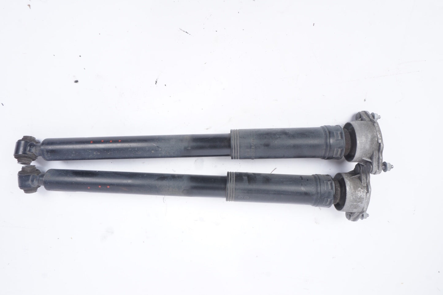 08-14 Mercedes W204 C300 C350 E350 Rear Left And Right Shock Strut Absorber Set