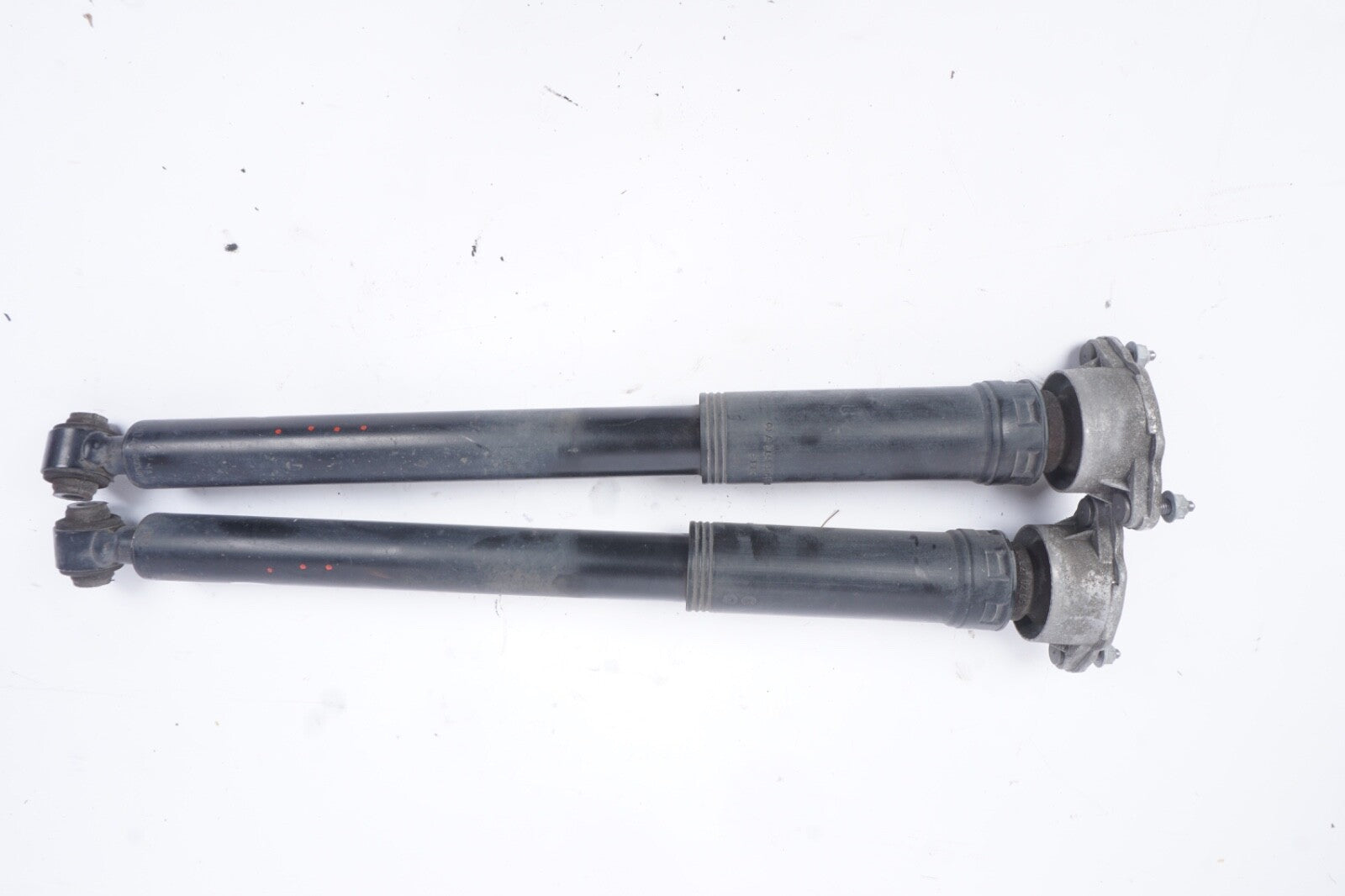 08-14 Mercedes W204 C300 C350 E350 Rear Left And Right Shock Strut Absorber Set