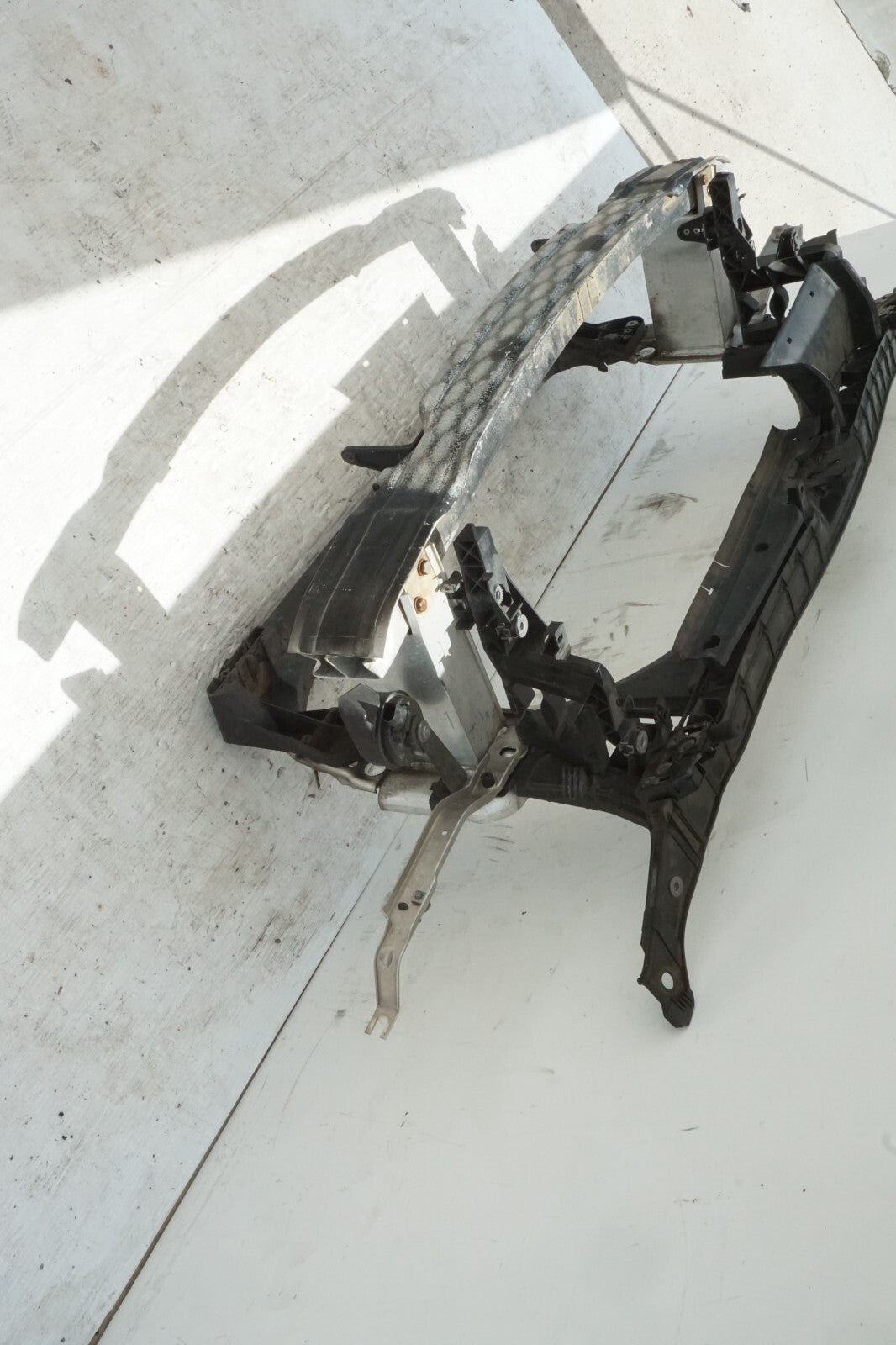 2012 - 2014 AUDI A7 FRONT RADIATOR SUPPORT & BUMPER REINFORCEMENT OEM