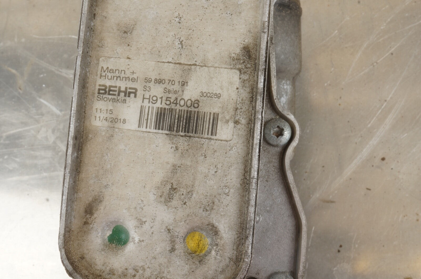 Mercedes R230 SL550 SLK280 GL450 E550 Oil Filter Cooler Radiator H9154004 BEHR
