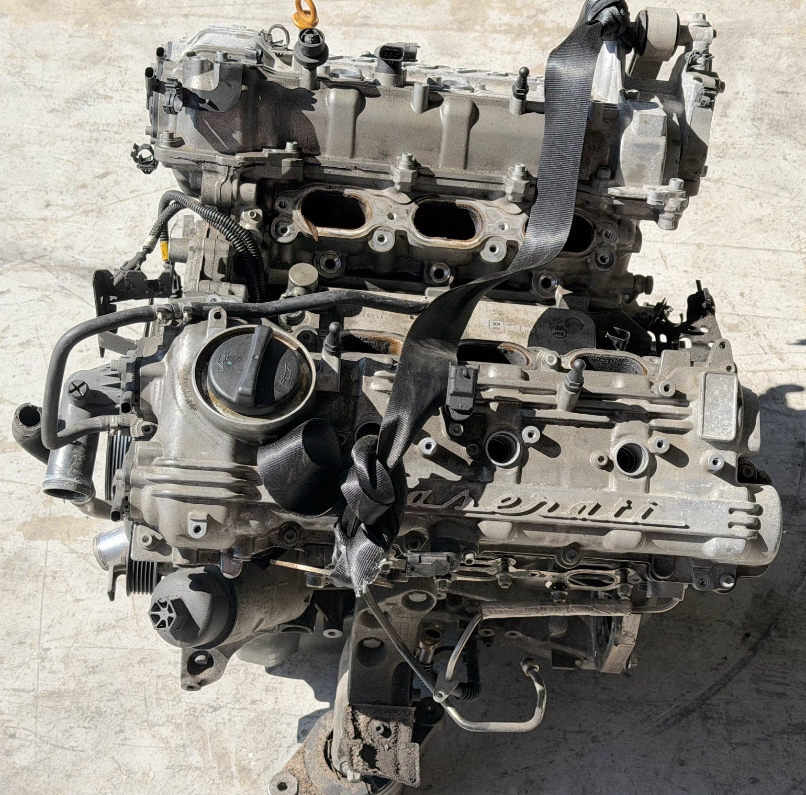2014 - 2018 Maserati Ghibli Base Engine Motor 3.0 Liter 110.000 Runs but SMOKES