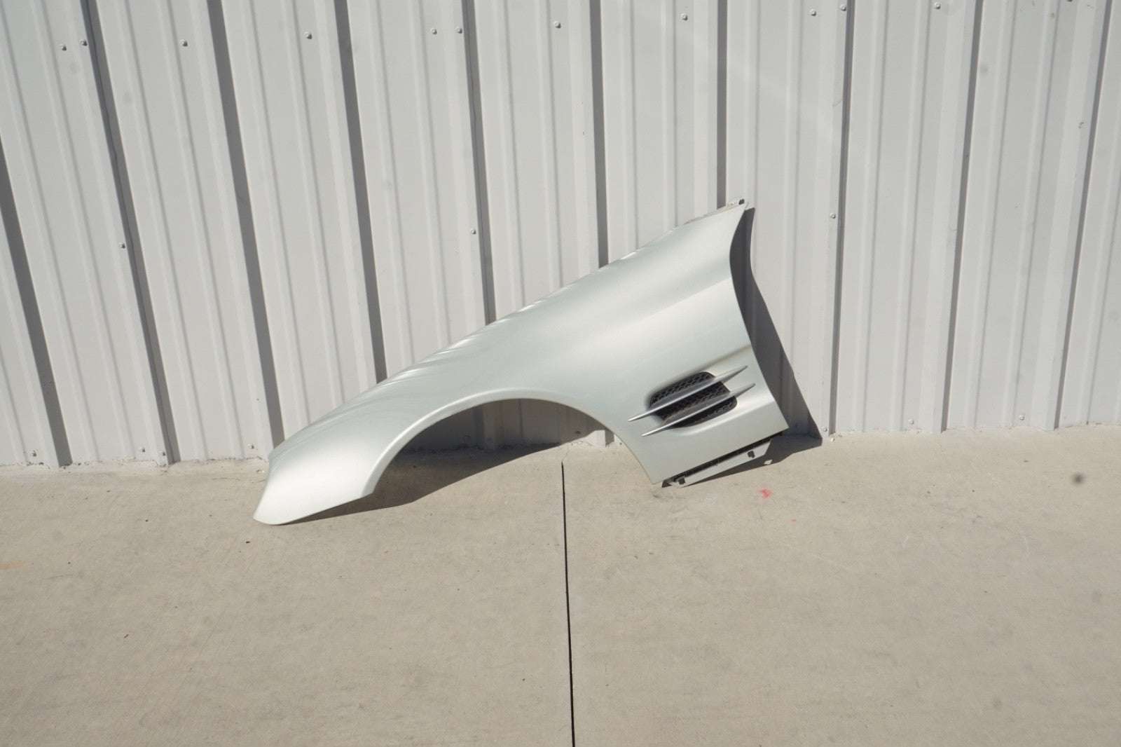 2003 - 2008 Mercedes R230 SL500 SL55 fender, left 03-08 SL500 SL600 2308800118