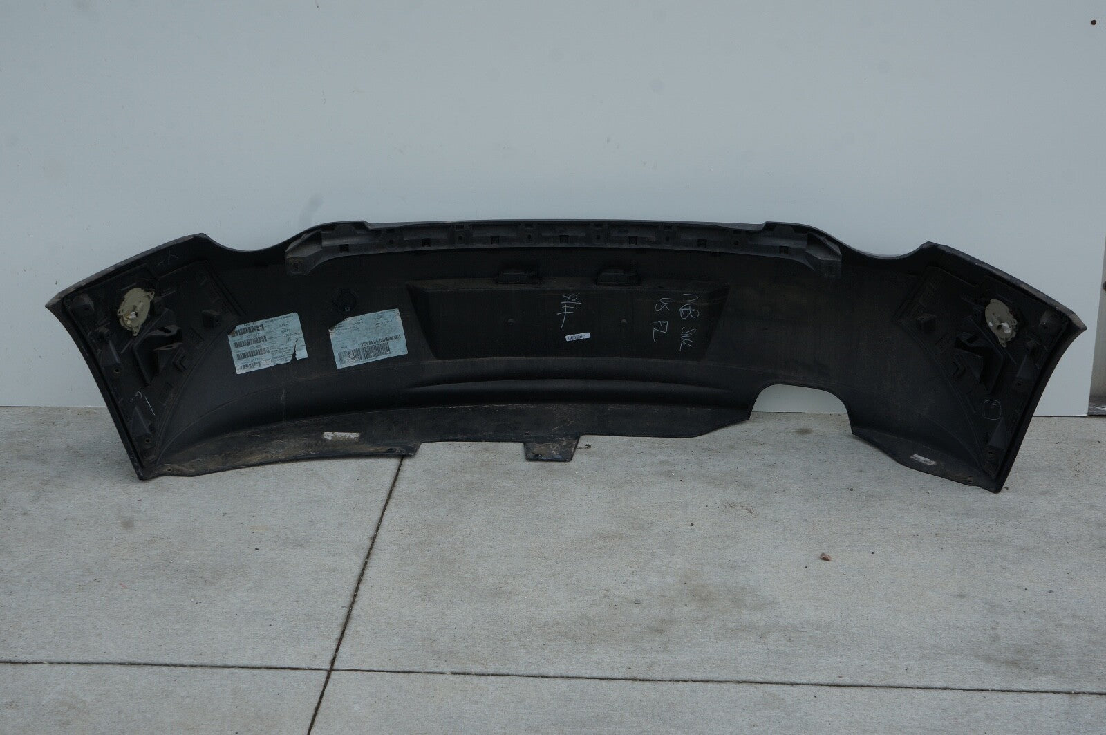 2006-2009 BMW E85 E86 Z4 3.0 Factory Rear Bumper Cover Trim BLUE