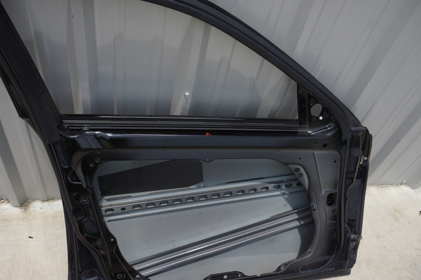 10-16 Mercedes W212 E350 E400 E550 Front Left Driver Side Door Shell Black OEM