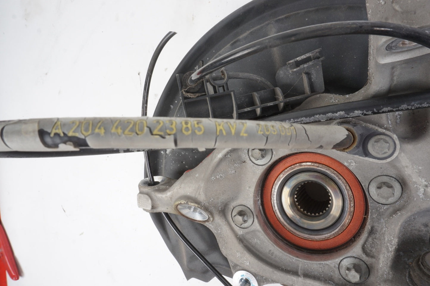 2012 - 2014 Mercedes C250 C350 Rear Left Spindle Knuckle Hub OEM