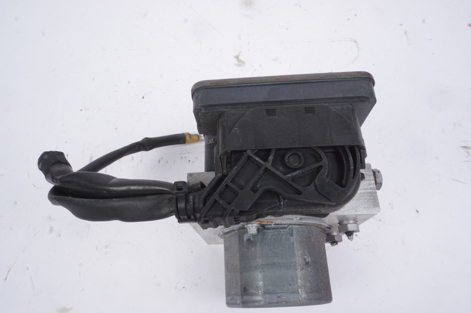 14-18 Mercedes W212 E350 CLS550 ABS Anti Lock Brake Pump Module 2124310848 OEM