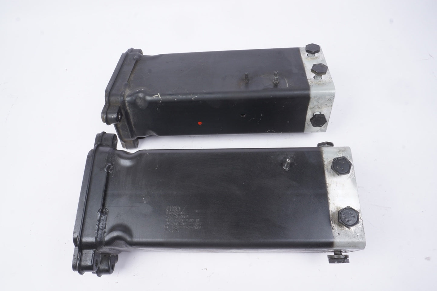 2011 - 2018 AUDI A8 FRONT LEFT & RIGHT BUMPER REINFORCEMENT BRACKET SET 2
