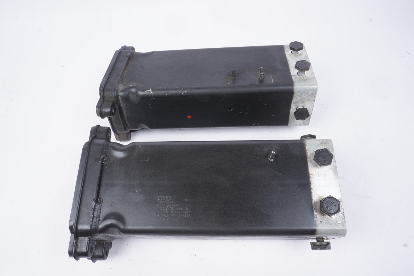 2011 - 2018 AUDI A8 FRONT LEFT & RIGHT BUMPER REINFORCEMENT BRACKET SET 2