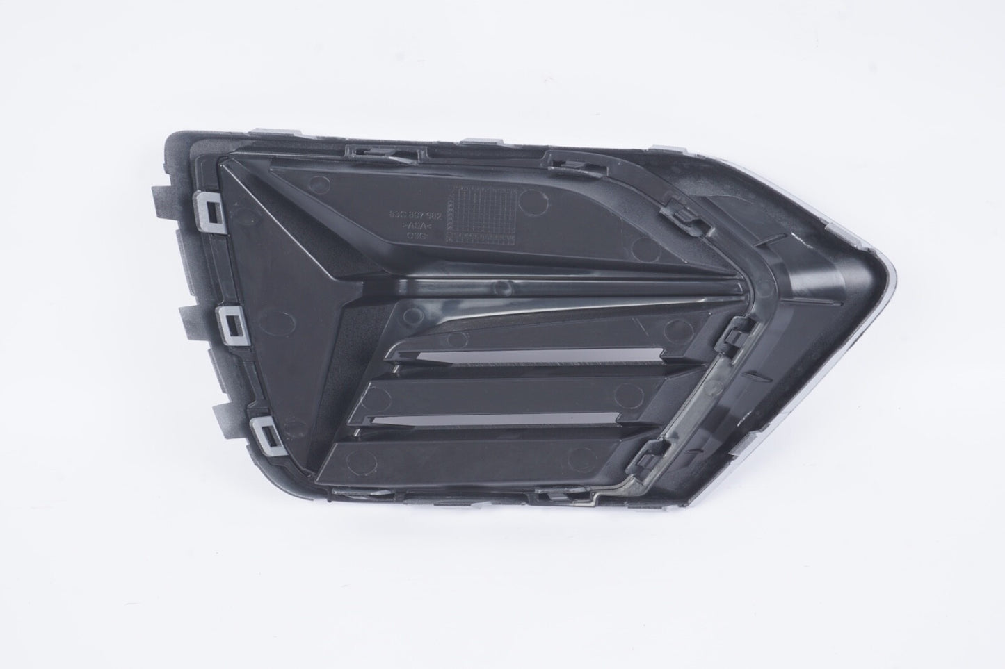 For 2021 Q3 Front Bumper Right side Grille Bezel Insert Silver Trim