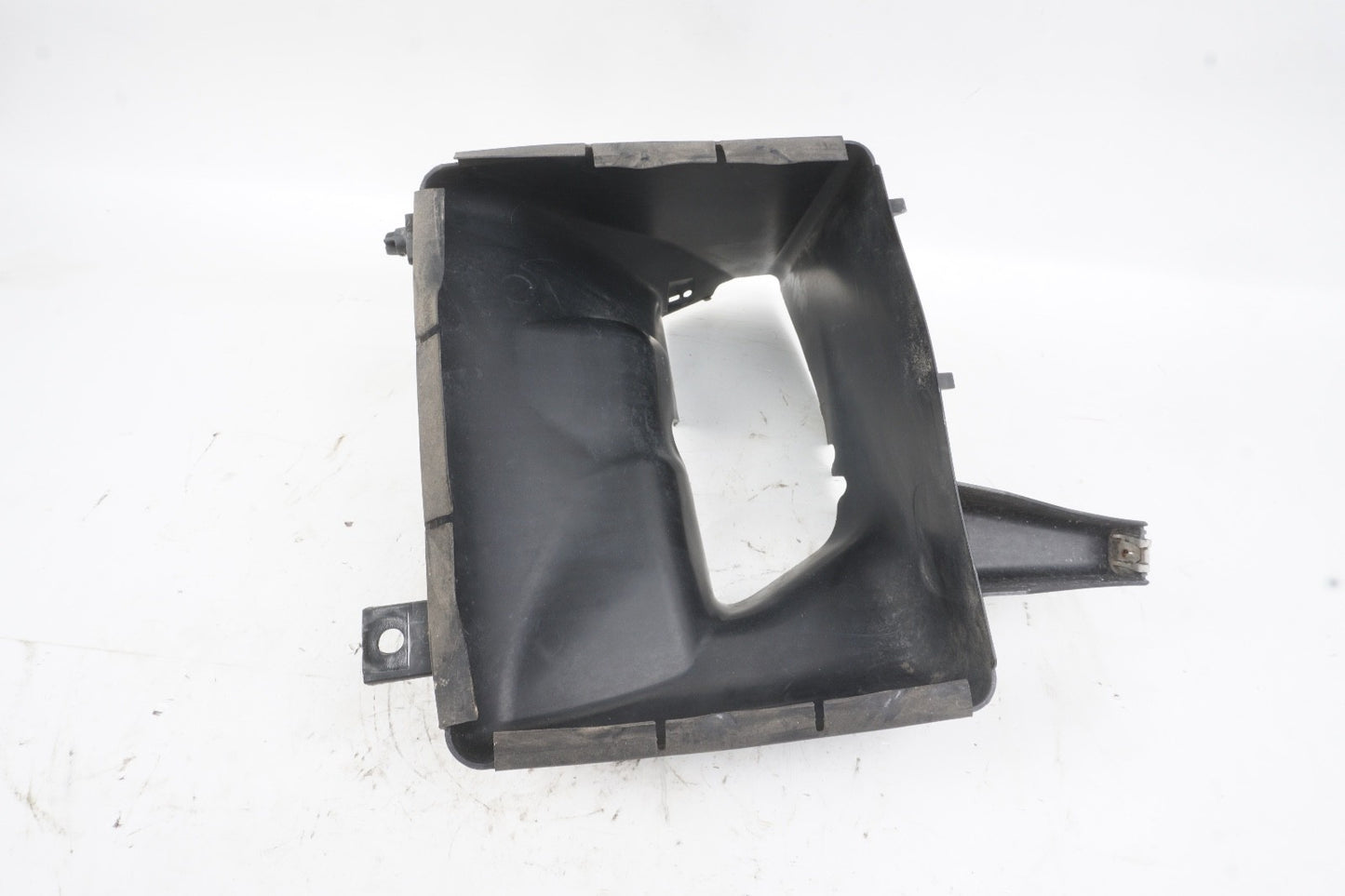2012 - 2015 BMW 650I GRAN COUPE LEFT Radiator AIR DUCT 7211517 OEM