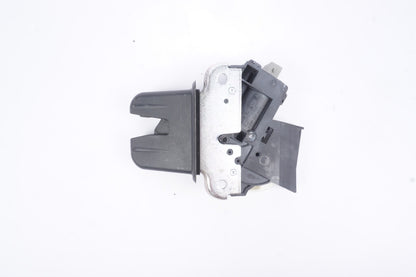 OEM 2004-2010 Audi A8 Trunk Lid Lock Latch Actuator Assembly 4F5827505D